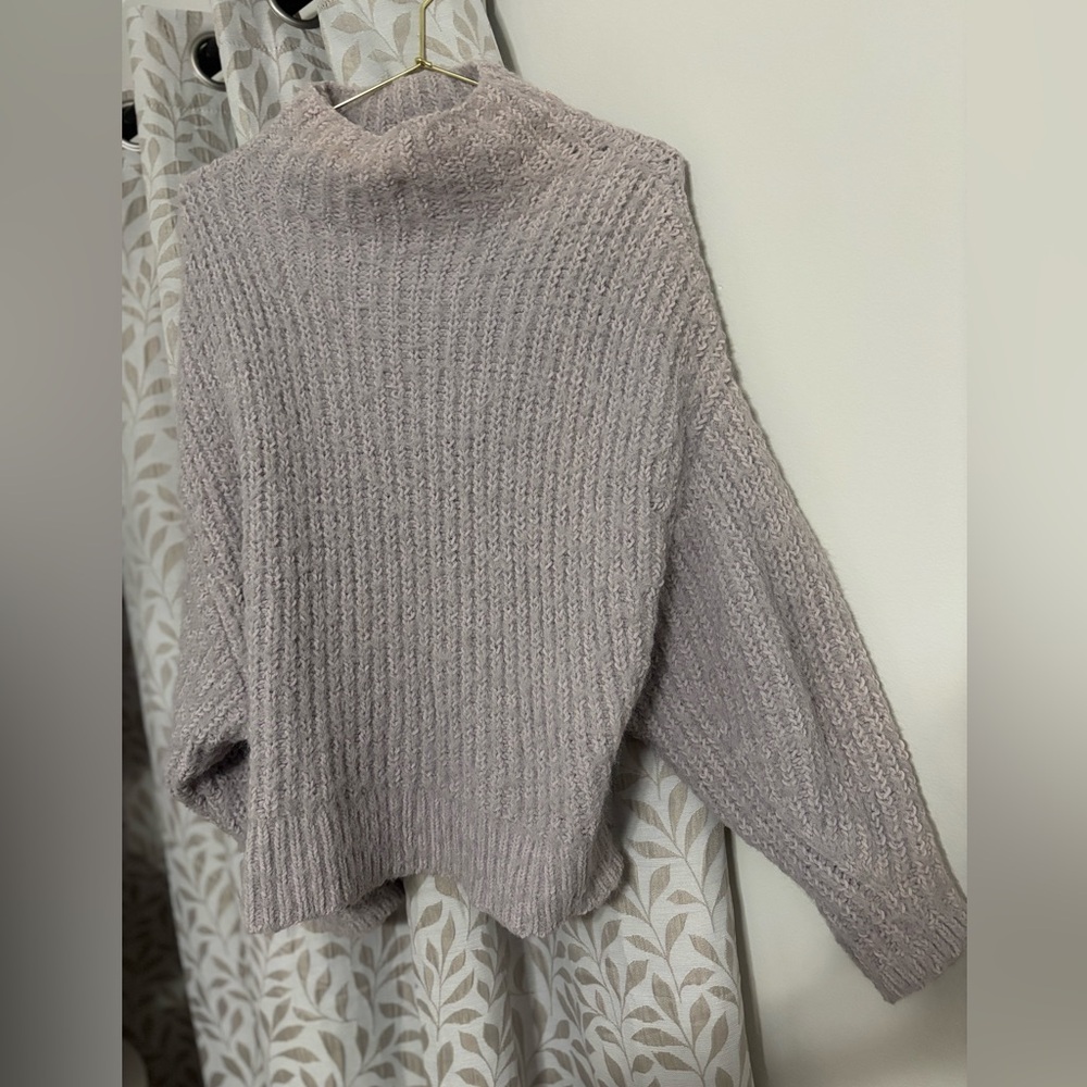 Cozy Women's Sweater in Light Gray